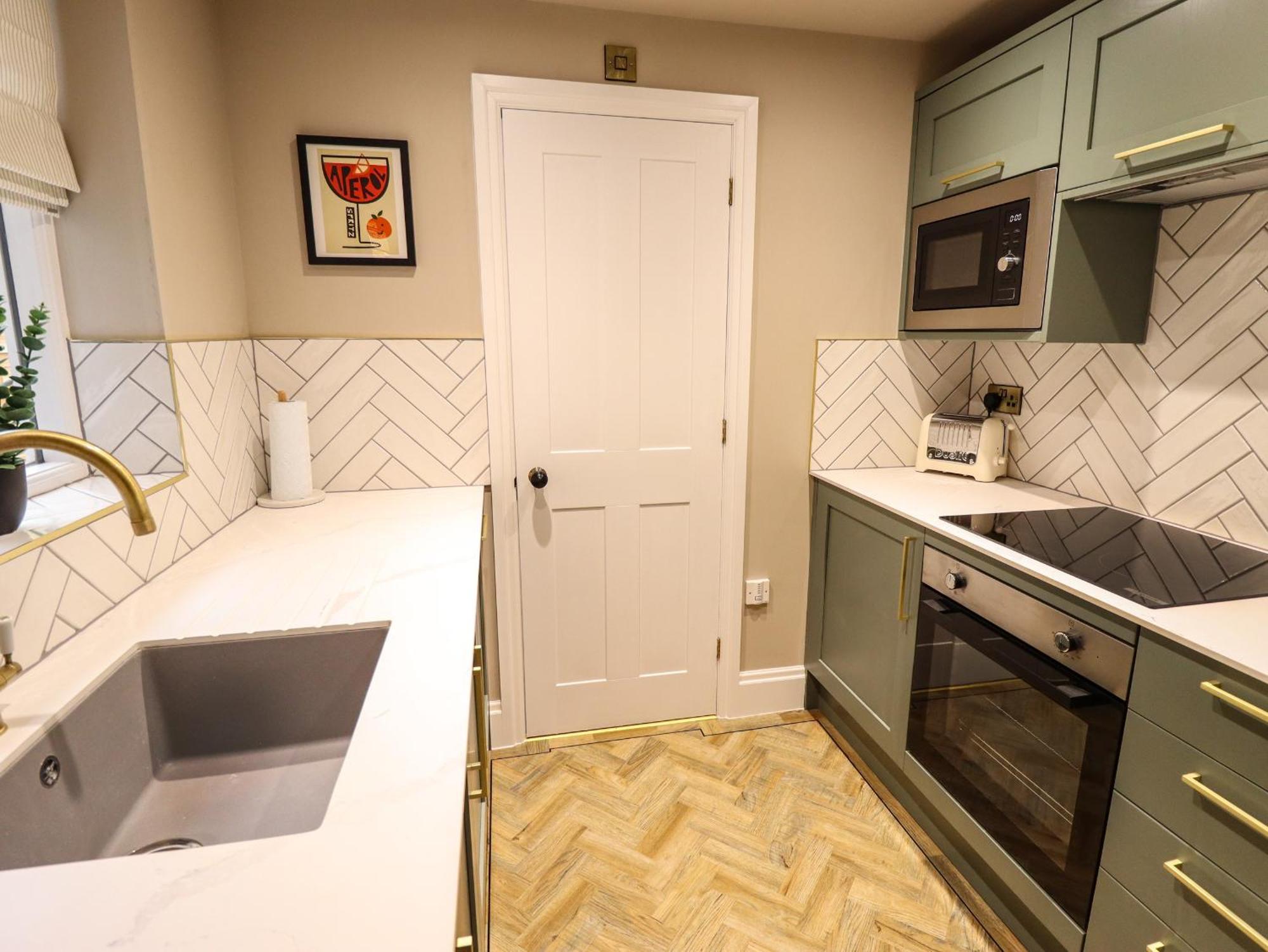 17 Union Road Basement Apartment Lincoln Exterior foto